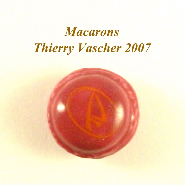 【フェーブ】Macaron マカロン Thierry Vascher 2007年 Red - ALCARA (M)